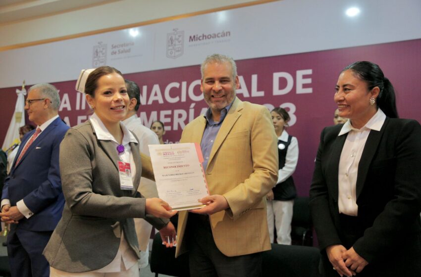  Reconoce Bedolla labor humanista de las y los enfermeros
