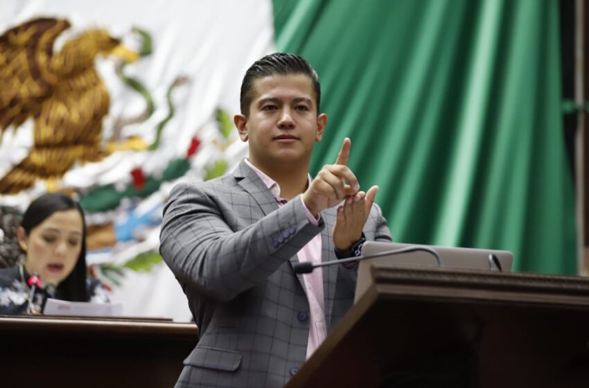  Debe garantizarse respeto a la legalidad en investigaciones de delitos: Víctor Zurita