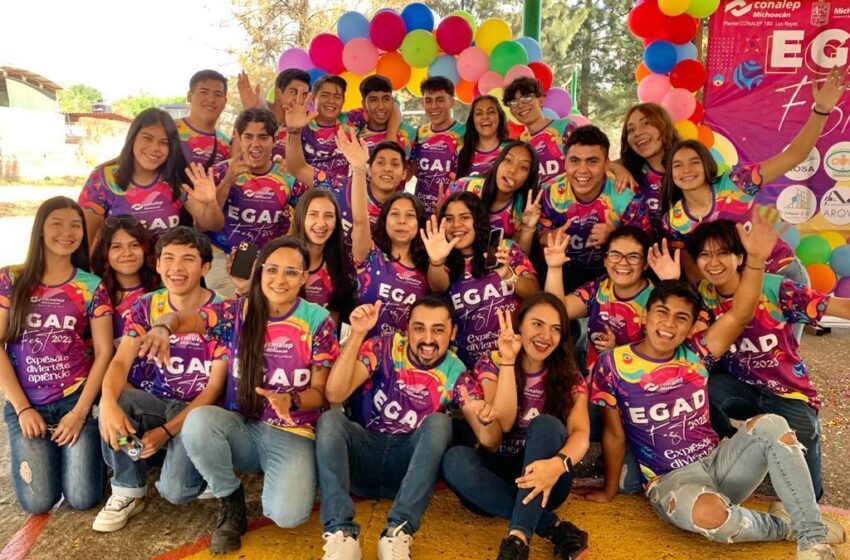 Muestran estudiantes del Conalep habilidades gráficas en festival