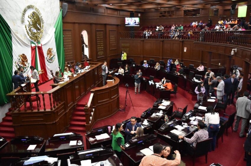  Aprueba 75 Legislatura creación de la presea “Manuel Buendía”