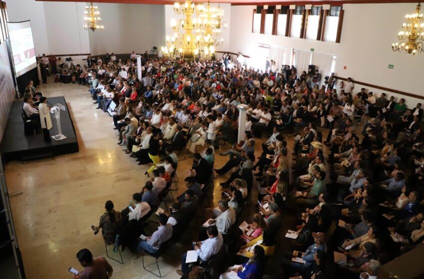  Docentes comparten en Michoacán experiencias de la Nueva Escuela Mexicana