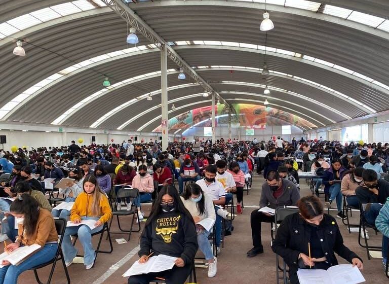 Gobierno de Michoacán frena la venta de ingresos a escuelas normales