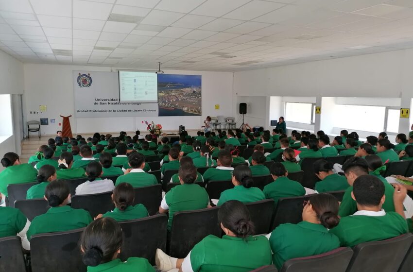  Fortalece Conalep formación de estudiantes de Enfermería General