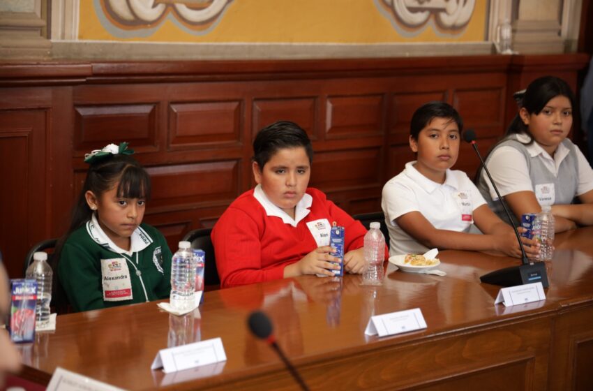  Ayuntamiento de Morelia se reúne con niñas y niños parlamentarios
