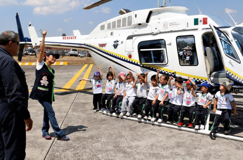  Servicios Aéreos de la SSP ofrece el taller “Aprende a Volar con tu Guardia Civil”, a estudiantes de Morelia