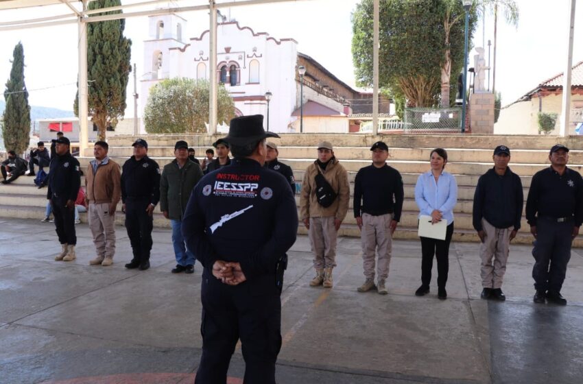  Más seguras, comunidades con autogobierno; suman 400 elementos capacitados