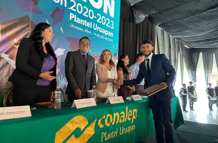  Egresan casi 3 mil estudiantes del Conalep Michoacán