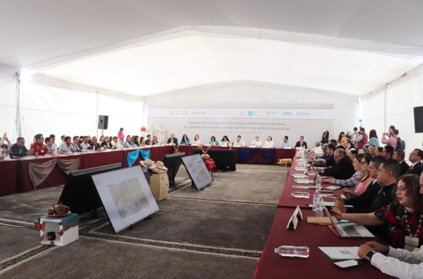  Desde Michoacán, estados de Centro Occidente abordan la educación dual