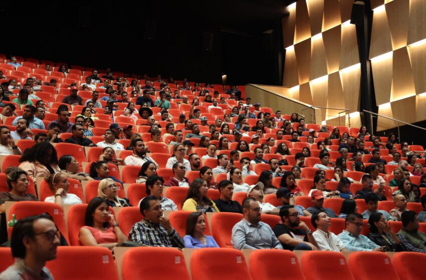  Reflexionan jóvenes sobre gobernanza y finanzas sanas en Michoacán