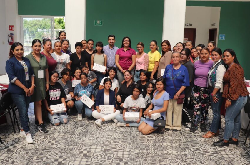Seimujer capacita a mujeres de Yurécuaro para su empoderamiento económico