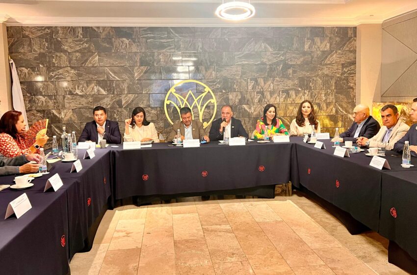  Convoca IEMSySEM a empresarios a abrir frente común por la educación