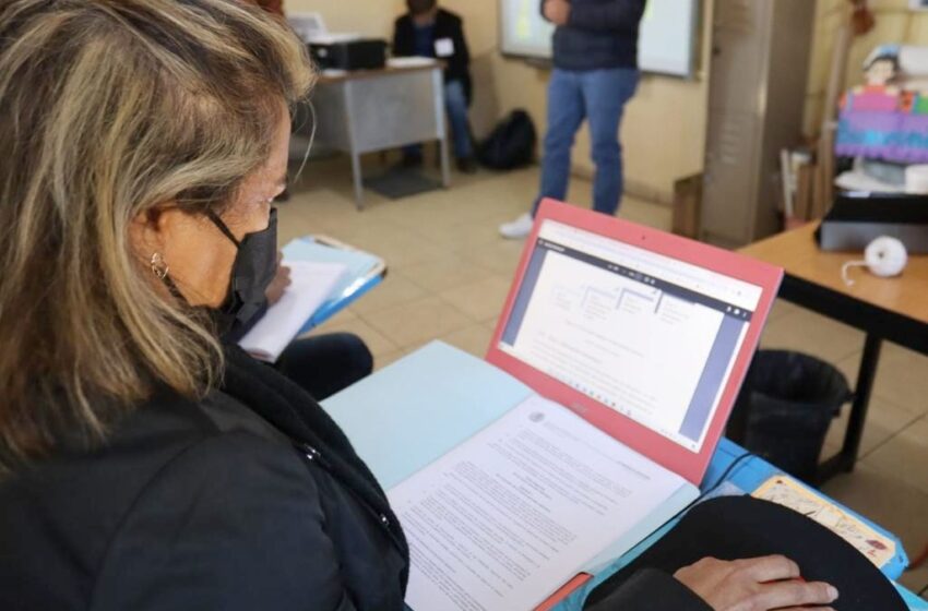  SEE brinda nuevo programa de cómputo a 8 mil 500 docentes