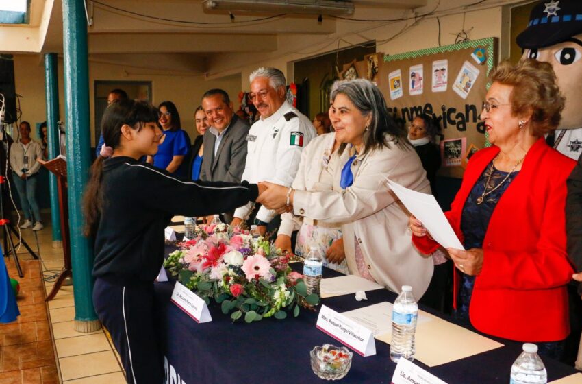 Secoem premia a ganadores del concurso de dibujo infantil sobre valores