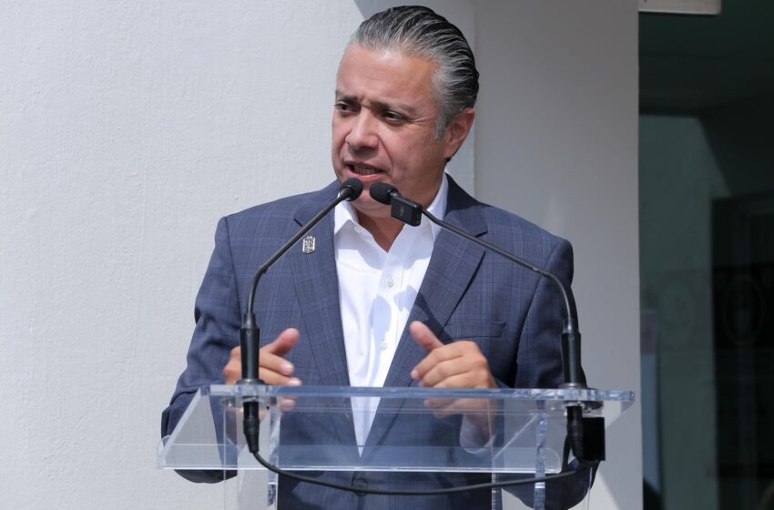  Para liquidar adeudos históricos paga Finanzas al SAT 185 mdp: Luis Navarro