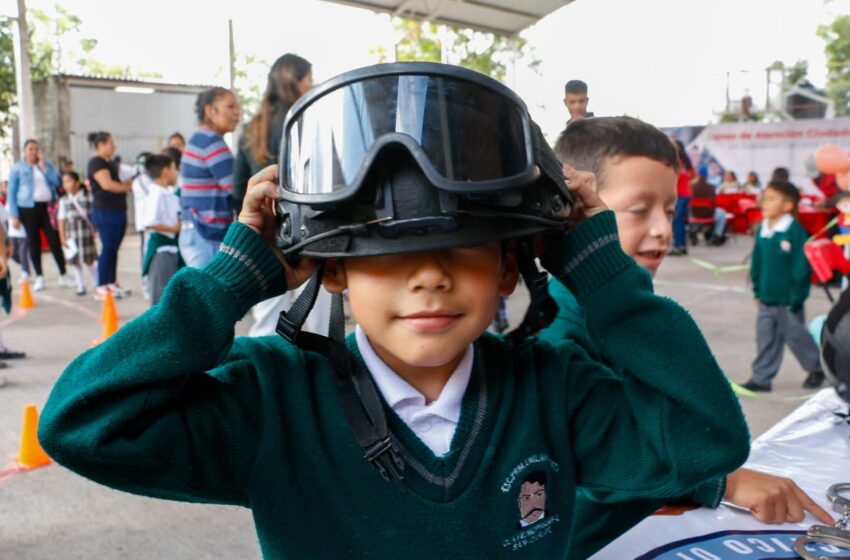  Guardia Civil participa en la “Feria de Seguridad”, en Uruétaro