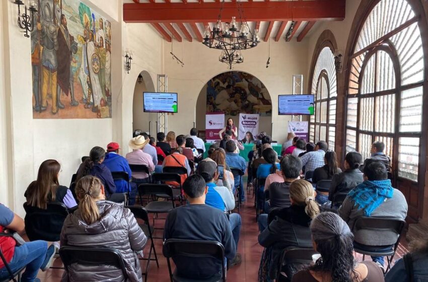  Con 456 mdp se entregan más de 3 mil 300 créditos a mujeres: Sí Financia