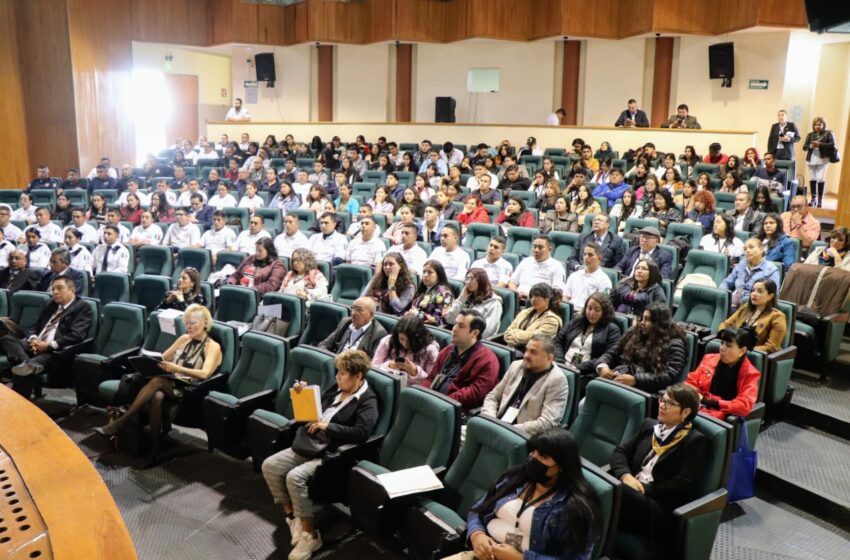  Capacitación profesional, vital para el desarrollo humano: IEESSPP