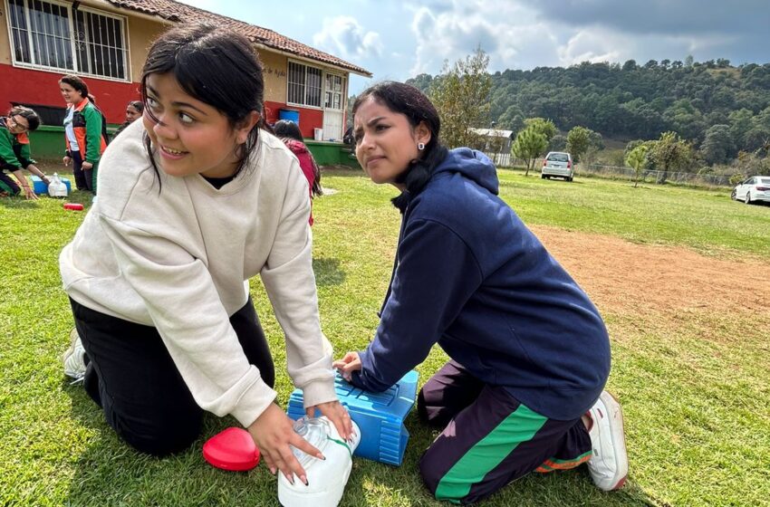  Estudiantes del Cecytem se preparan en primeros auxilios