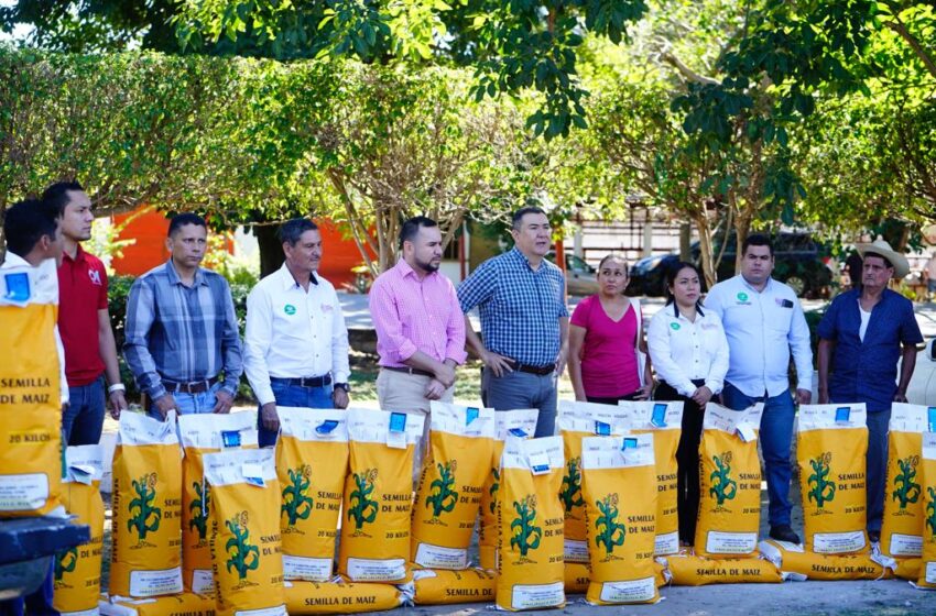 Avanza entrega de apoyos a productores afectados por sequía