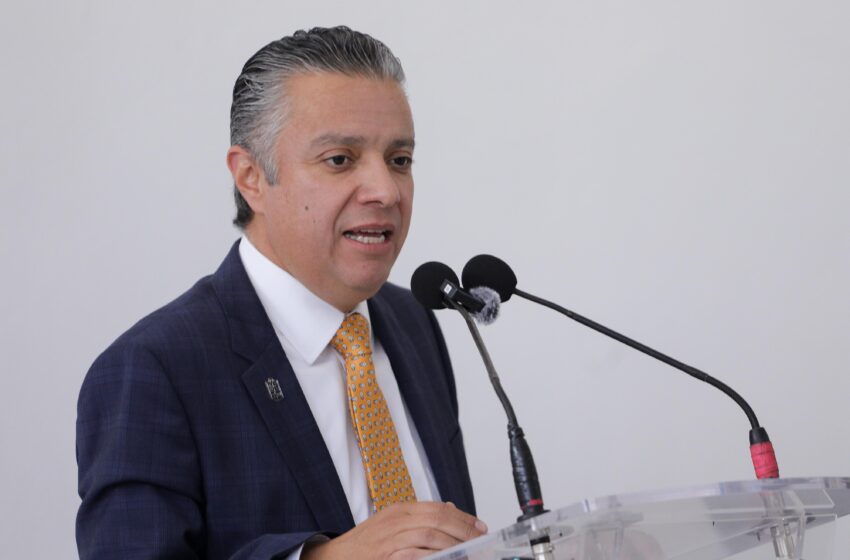 Más de 260 mil personas han pagado refrendo vehicular: Luis Navarro