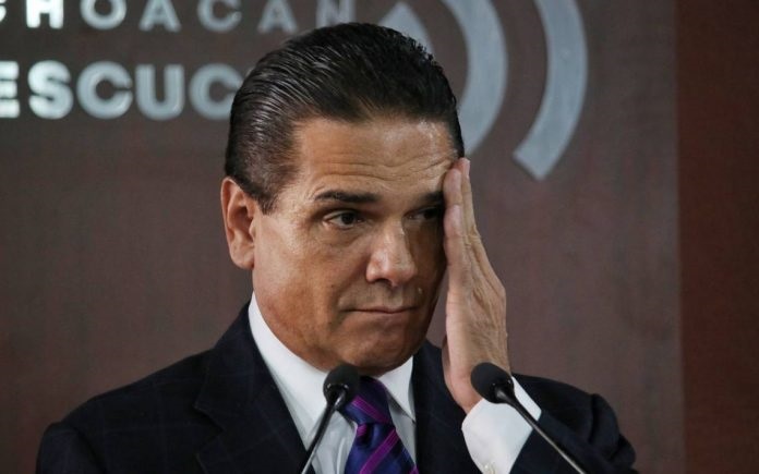  Silvano Aureoles se prepara  para dejar las filas del PRD