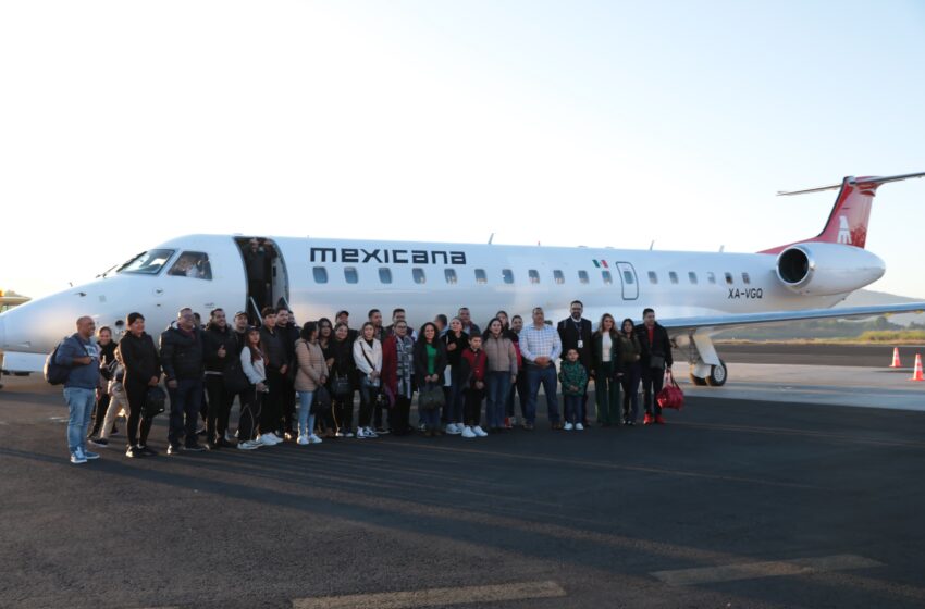  Aterriza en Uruapan el primer vuelo de Mexicana