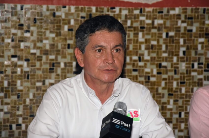  Daniel Mora lanza propuesta de seguridad peatonal “Levanto el brazo y pido el paso”