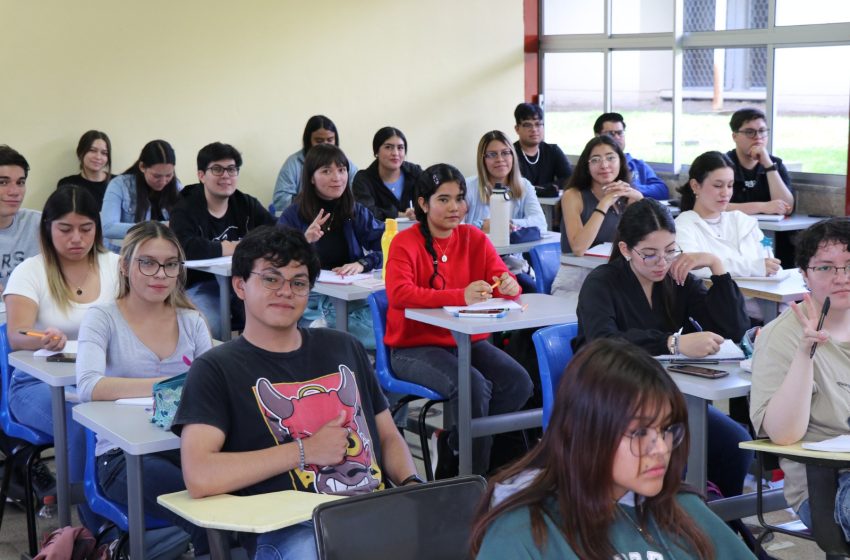  Jóvenes tienen opciones universitarias en los 113 municipios: SEE