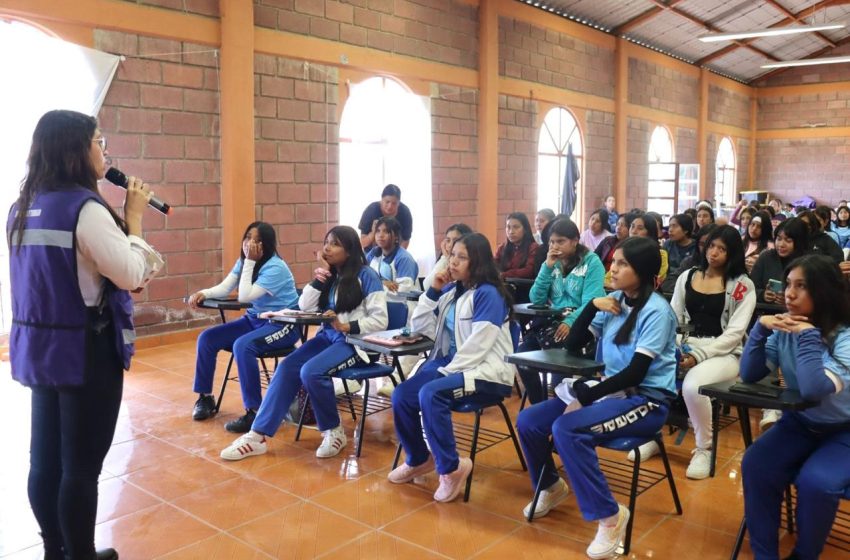  Seimujer promueve la menstruación digna en la comunidad de Carapan