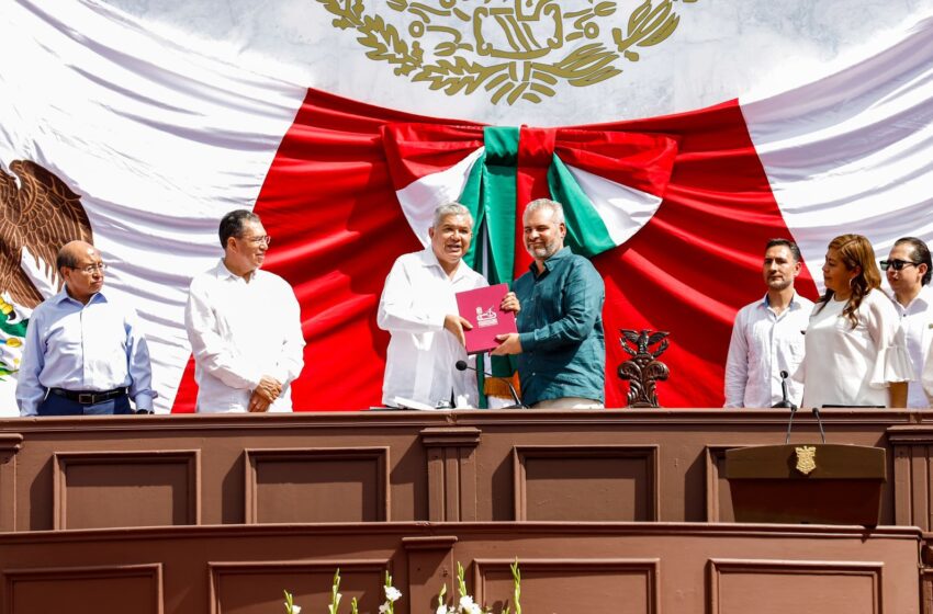  LXXVI Legislatura de Michoacán recibe Tercer Informe de Gobierno