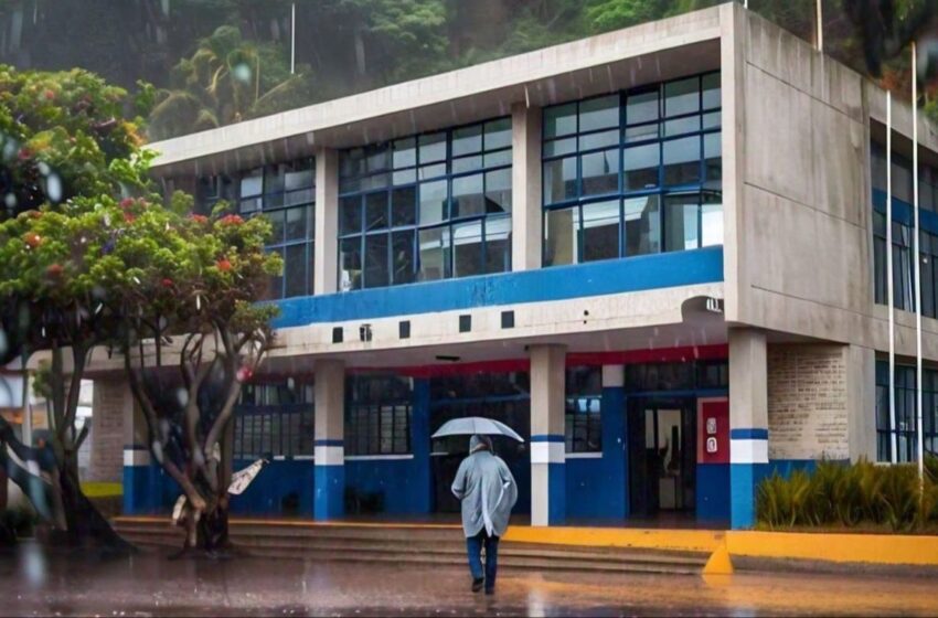 SEE emite recomendaciones a escuelas ante desfogue de la presa de Cointzio