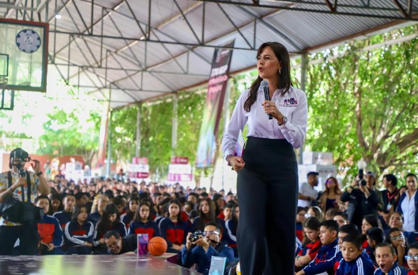  Ciclo escolar inicia con el pie derecho, van 140 mdp para abatir abandono