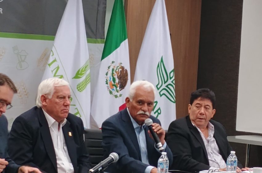 Necesario, cambiar prácticas agrícolas para asegurar producción de alimentos: Sader