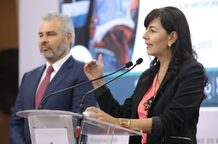  Con Bedolla, los trámites educativos están a un solo clic