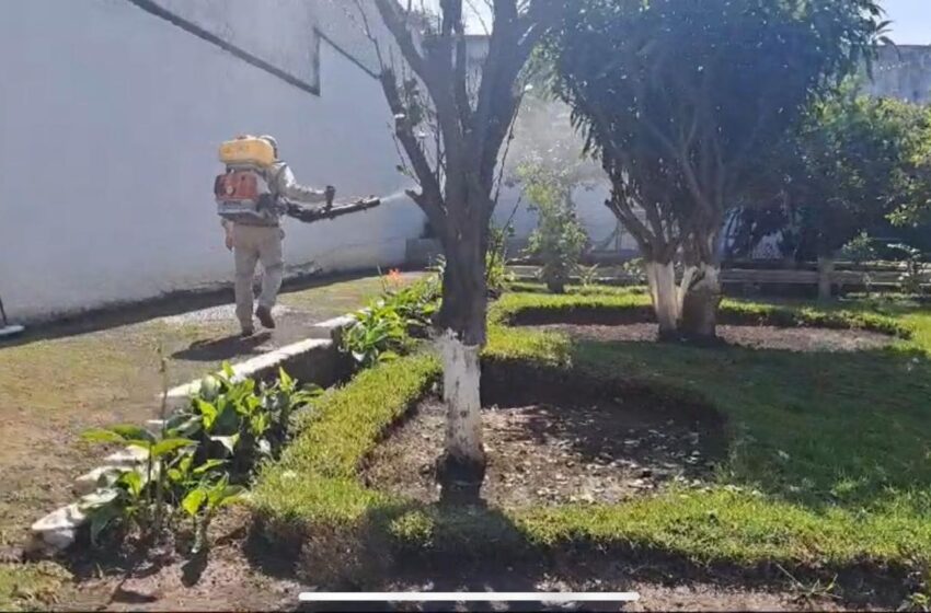  Fumigan contra el dengue los penales de Michoacán