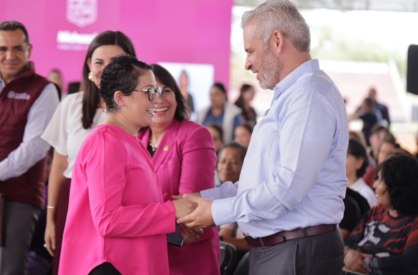  Con Bedolla, Michoacán es pionero en entregar apoyos a mujeres, niñas y niños con cáncer