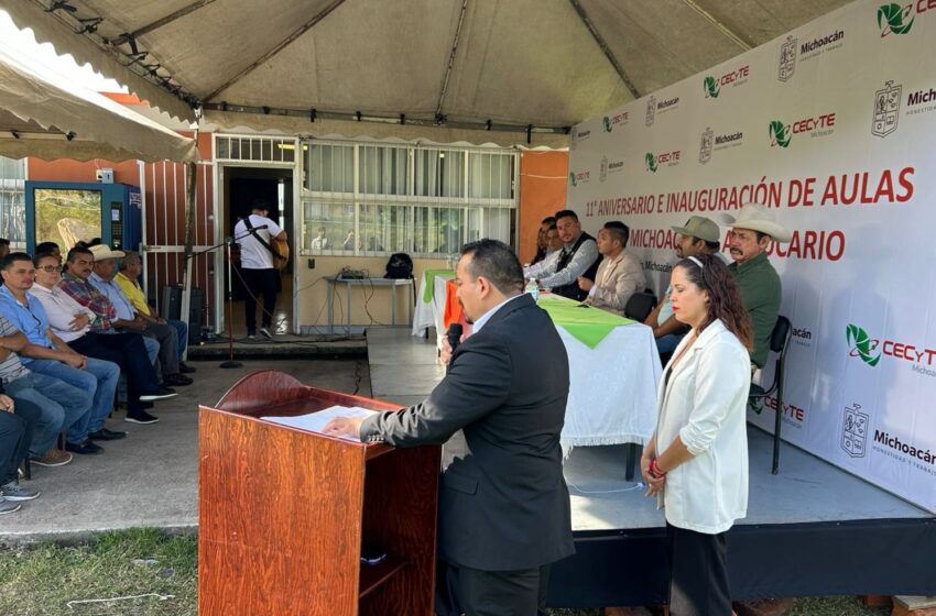  Cecytem Atecucario cumple 11 años de formar a jóvenes de la región Zamora