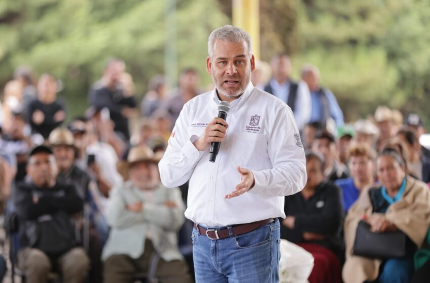  Garantizados los insumos para agricultores afectados por huracán John: Bedolla