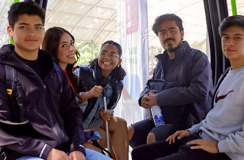  Gladyz Butanda comparte a universitarios los beneficios del teleférico de Morelia