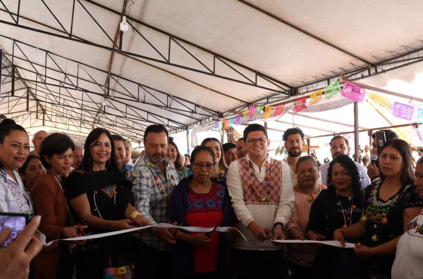  Arranca en Pátzcuaro el Tianguis Artesanal de Noche de Muertos