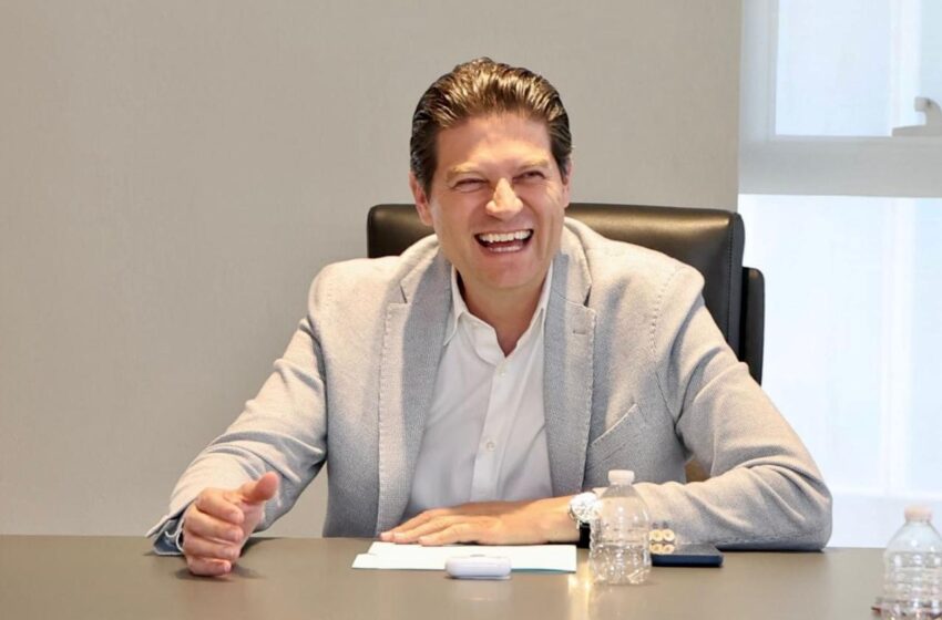  Llama Alfonso Martínez a no ponerse nerviosos por realizar giras por el interior del estado