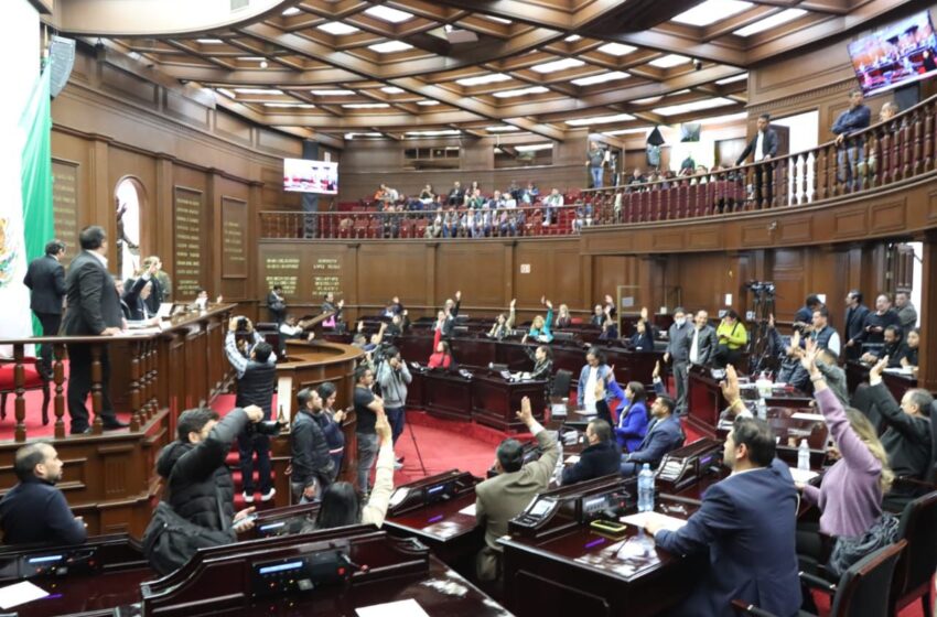 Aprueba Congreso de Michoacán reforma Constitucional en materia de salarios