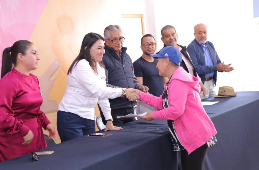  Entrega Sedebi apoyos económicos a mujeres, niñas y niños con cáncer de 6 municipios