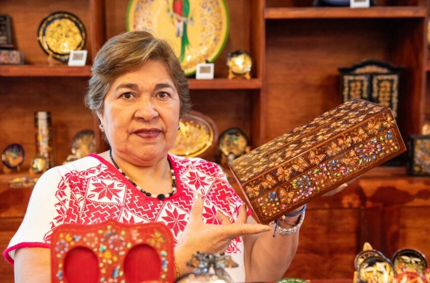  Engalana artesanía michoacana Punto México en la Sectur federal