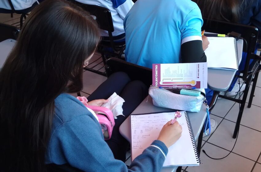  Sensibiliza Seimujer a estudiantes sobre la violencia de género