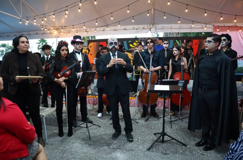  Colegio de Morelia celebra en grande el Día de Muertos