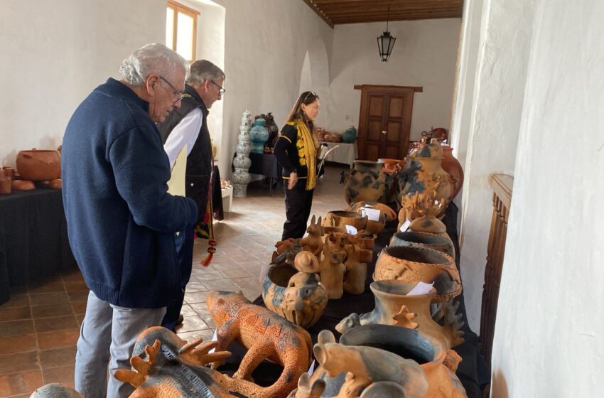  Califican las mejores 113 piezas del Concurso Artesanal de Noche de Muertos