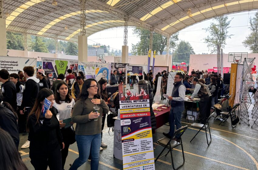  Más de 800 estudiantes visitaron la ExpoUnis 2024, en Pátzcuaro