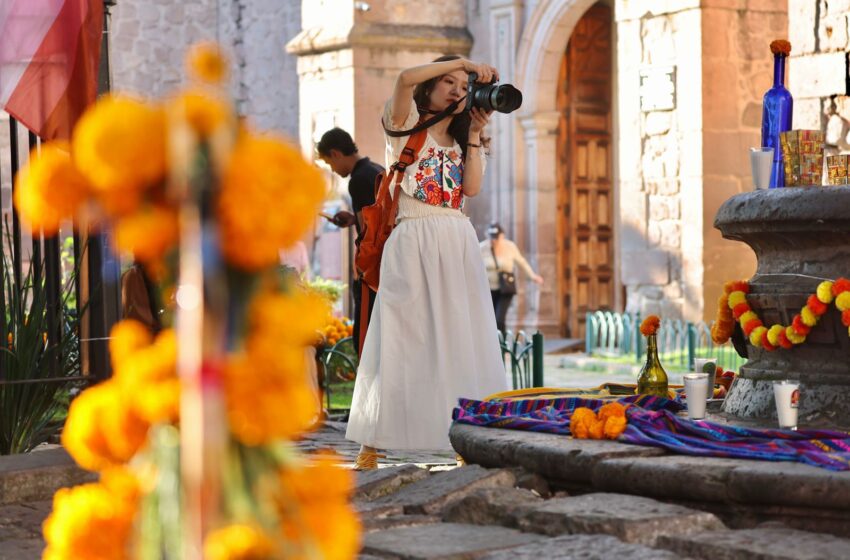  Michoacán crece 410 % como destino turístico por Noche de Muertos: Sectur