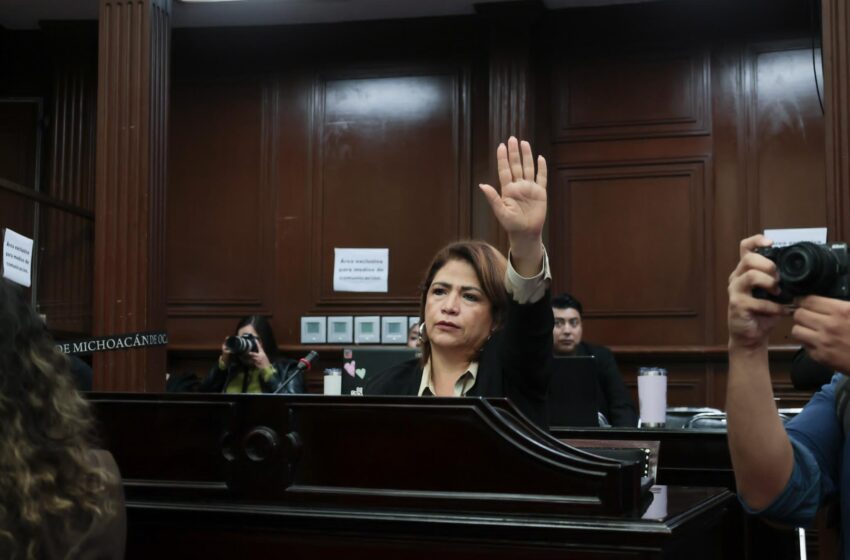  Viviendas dignas, suficientes y al gusto, una buena noticia para Michoacán: Fabiola Alanís